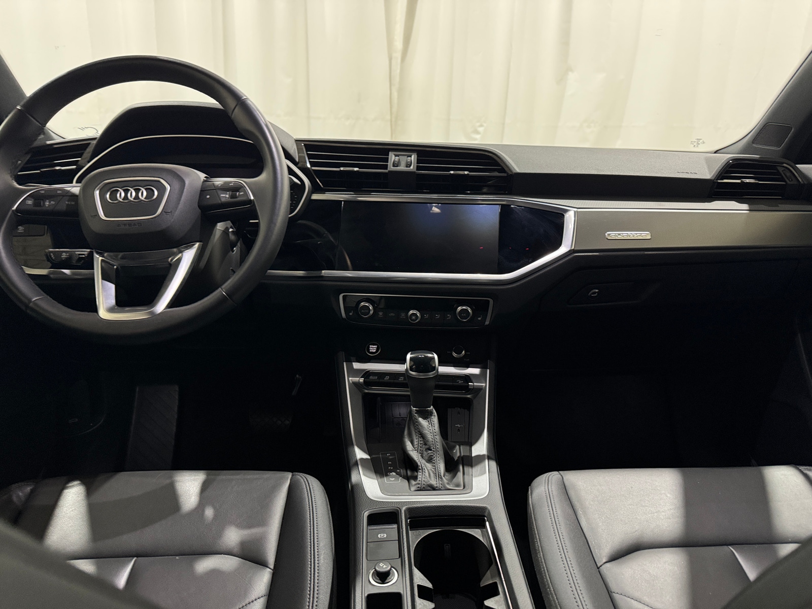 Thumbnail: 2024 Audi Q3 - 2
