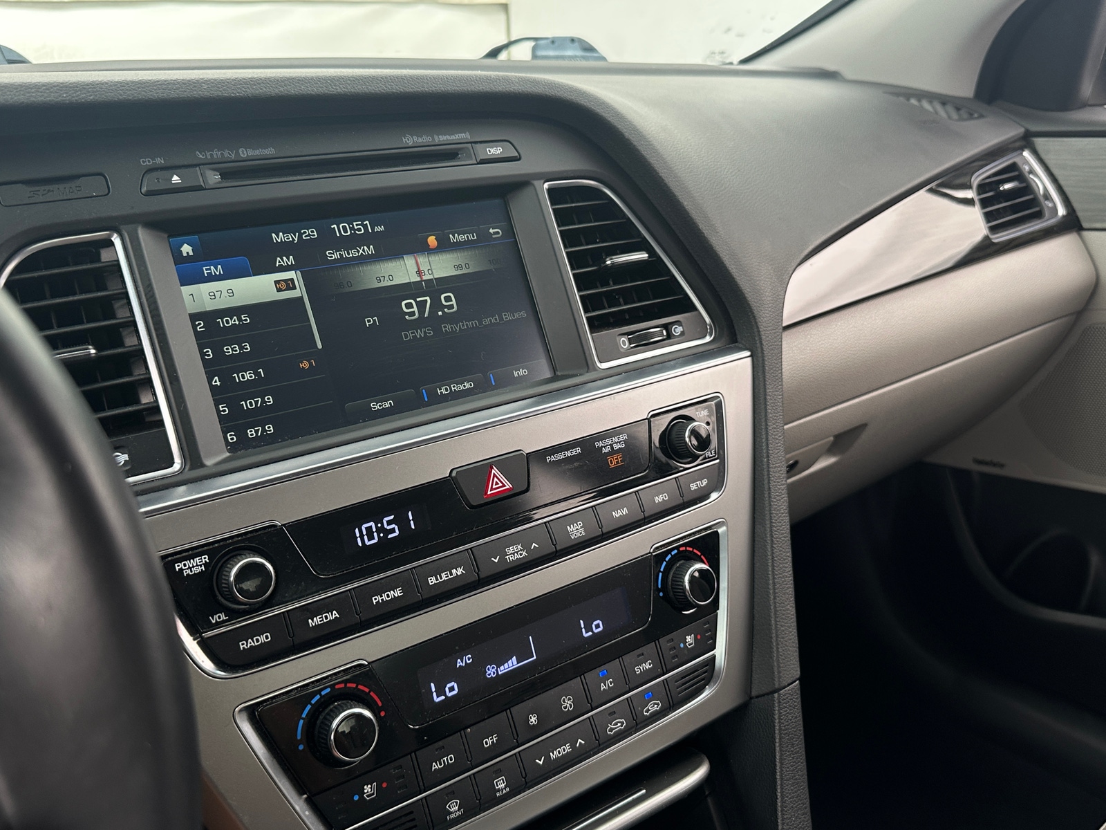 Thumbnail: 2017 Hyundai Sonata - 3