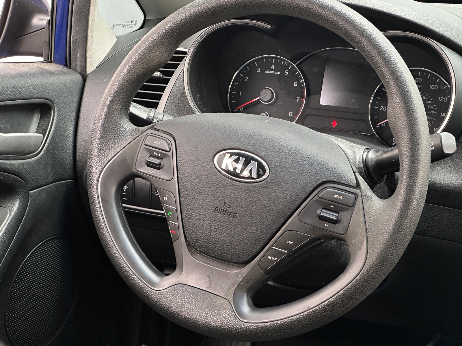 Thumbnail: 2017 Kia Forte - 5