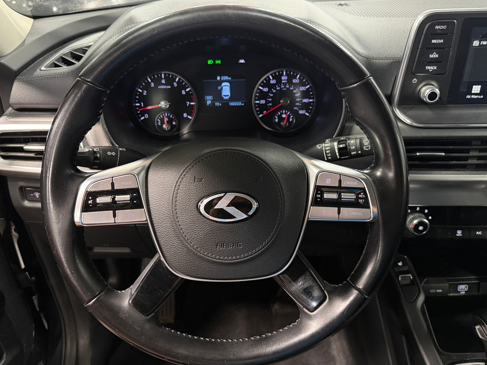 Thumbnail: 2020 Kia Telluride - 4