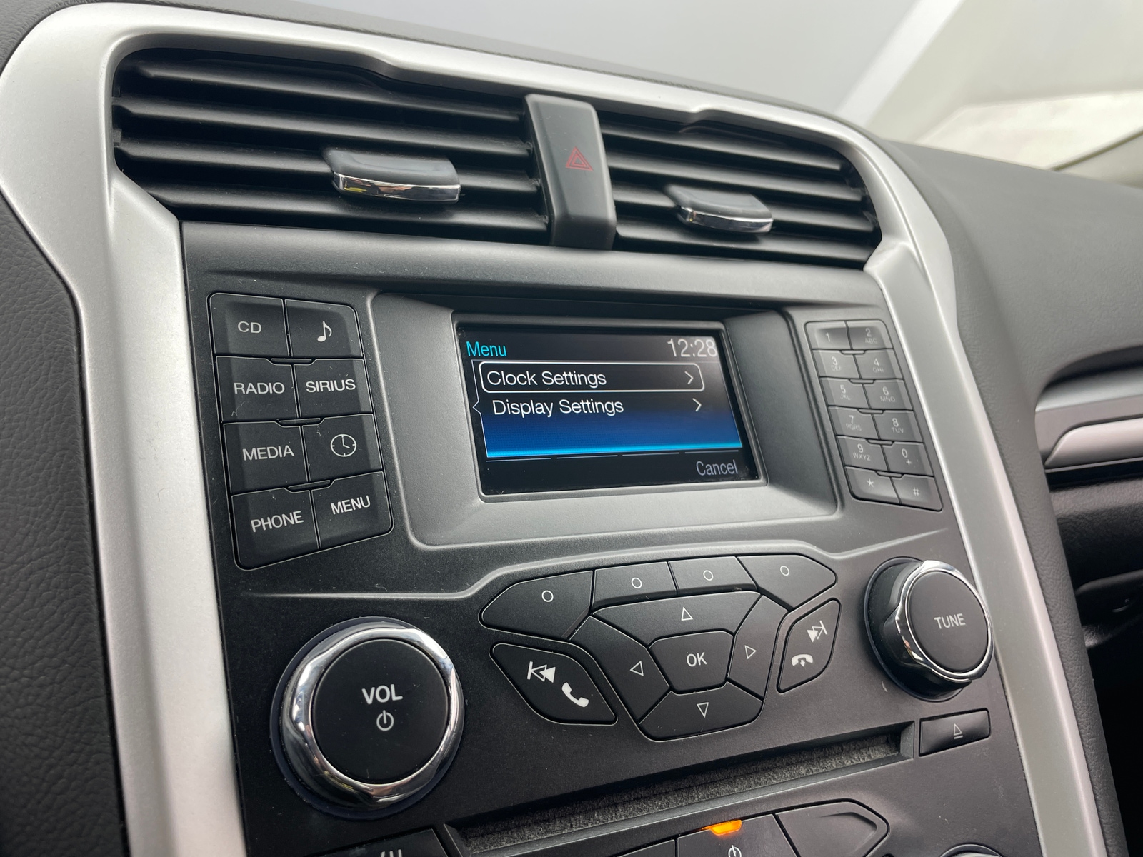 Thumbnail: 2014 Ford Fusion - 4