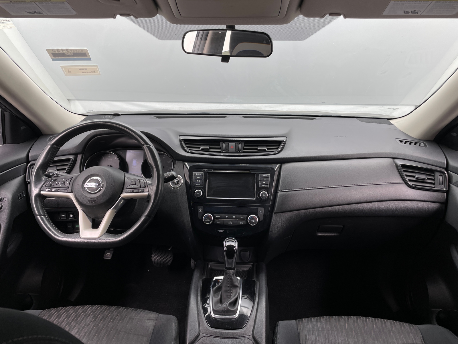 Thumbnail: 2018 Nissan Rogue - 3
