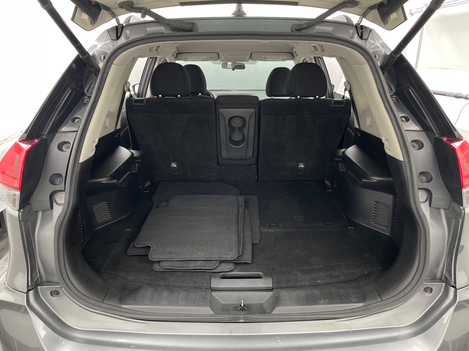 Thumbnail: 2018 Nissan Rogue - 7