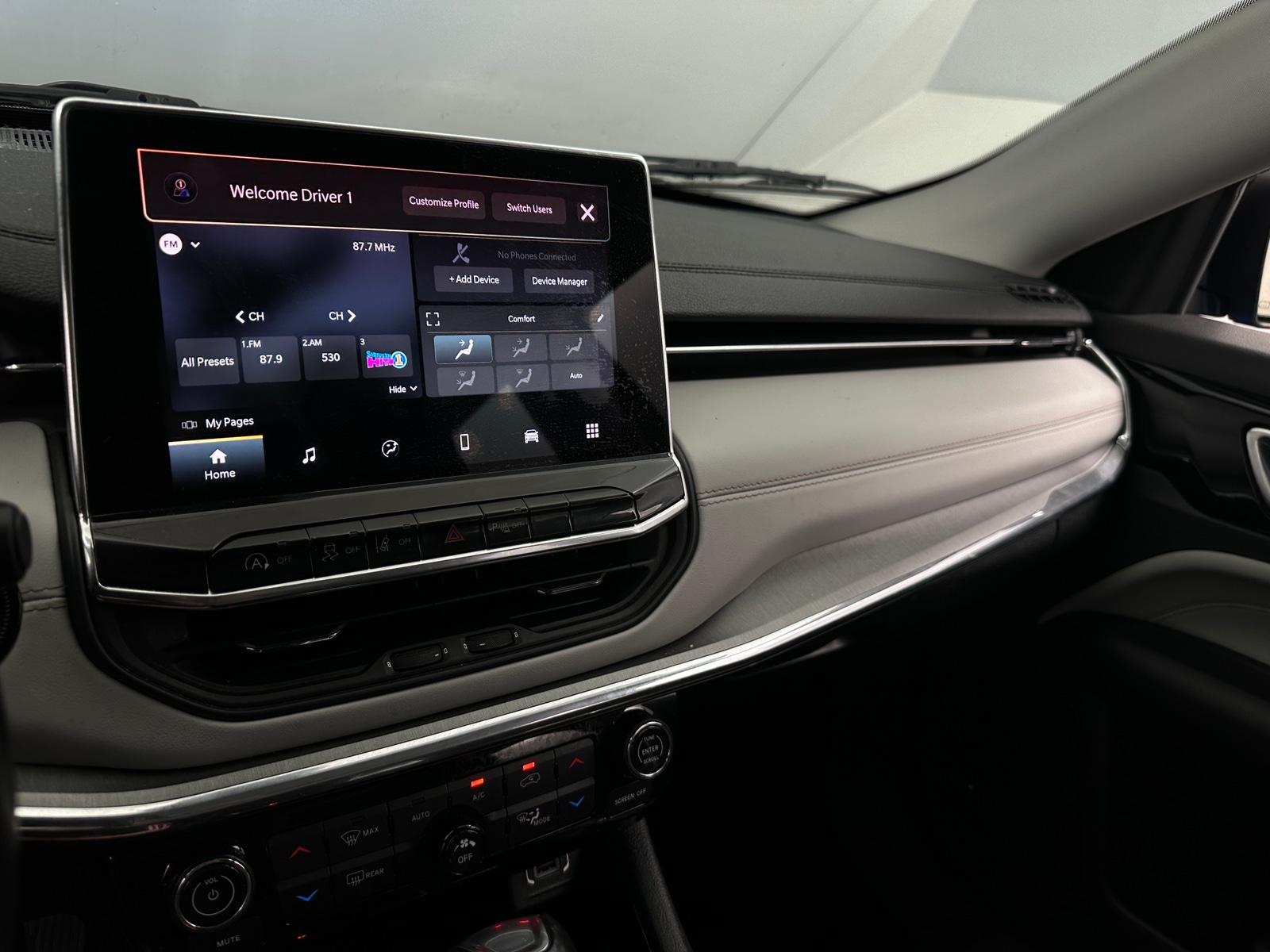 Thumbnail: 2022 Jeep Compass - 3