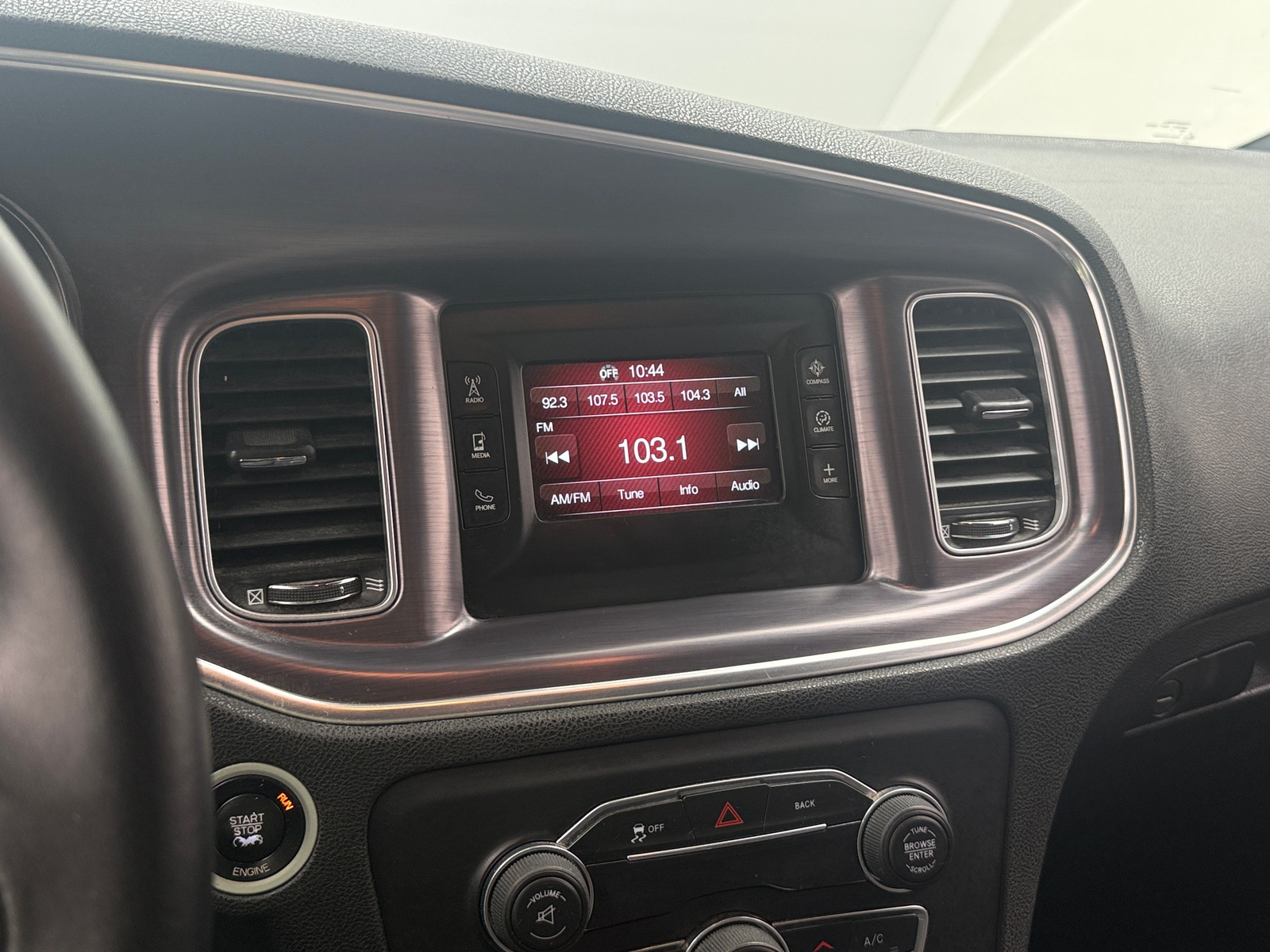 Thumbnail: 2015 Dodge Charger - 4