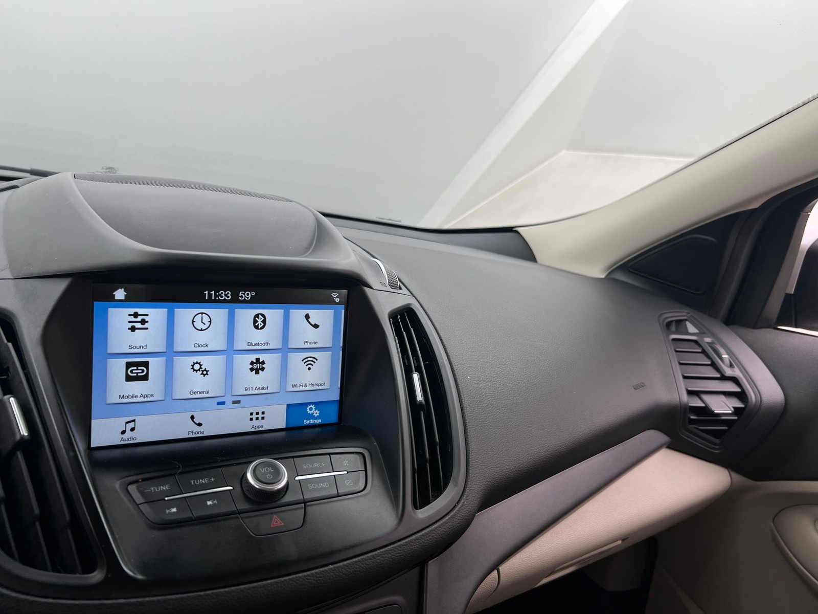 Thumbnail: 2019 Ford Escape - 3