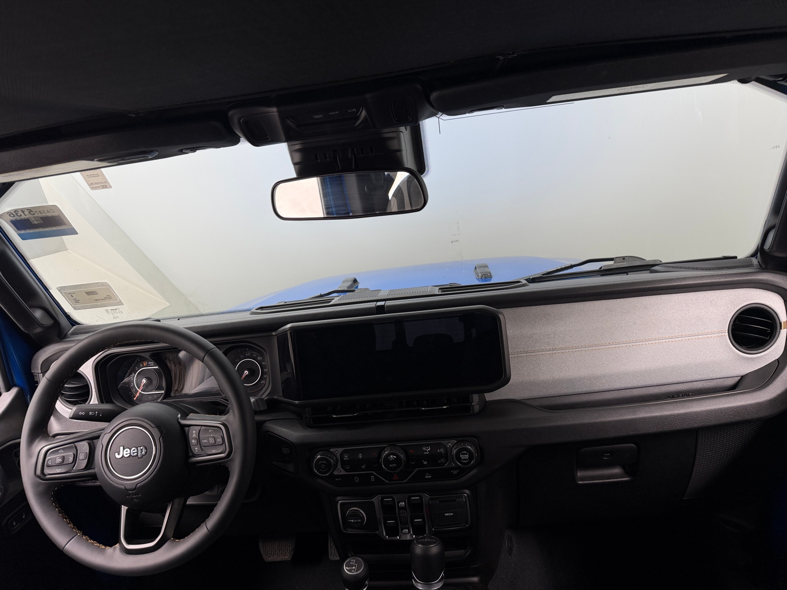 Thumbnail: 2024 Jeep Gladiator - 3