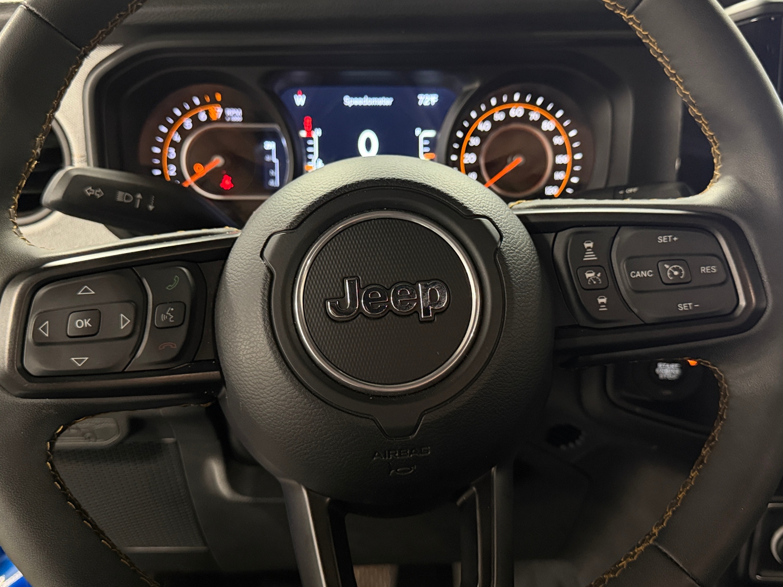 Thumbnail: 2024 Jeep Gladiator - 5