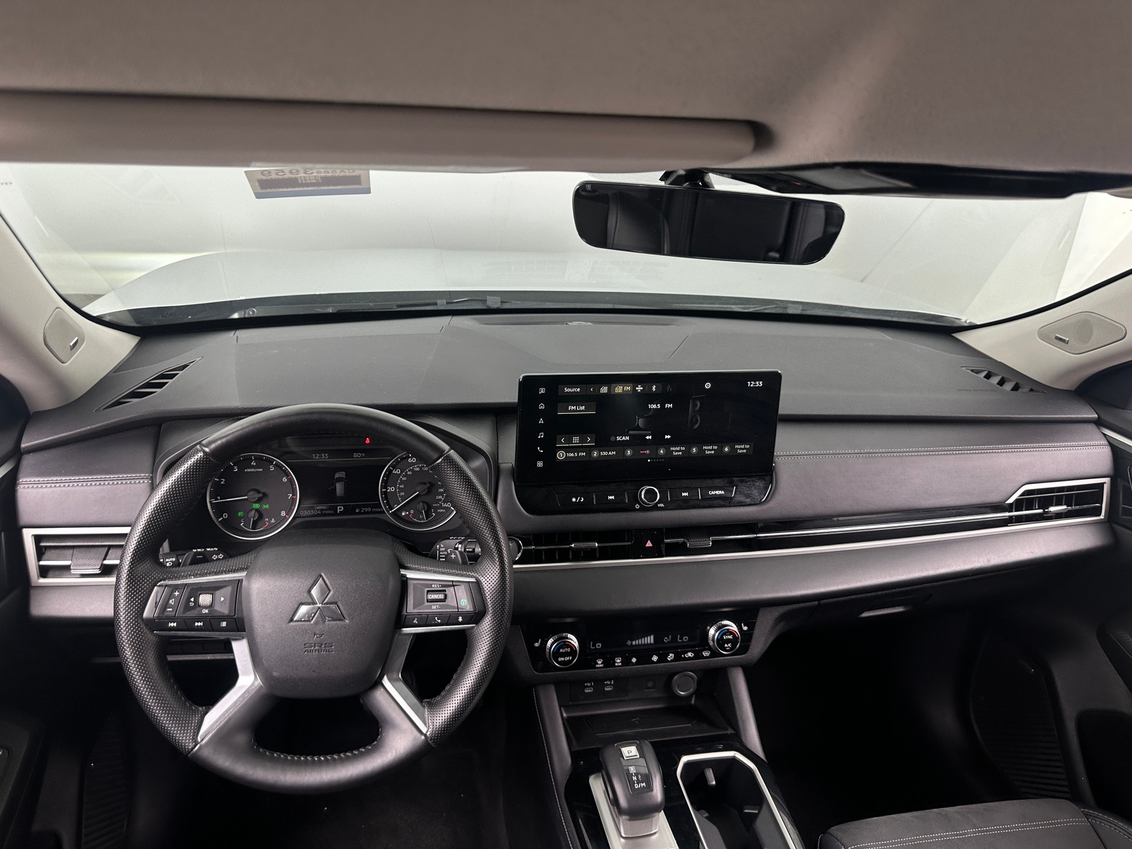 Thumbnail: 2025 Mitsubishi Outlander - 2