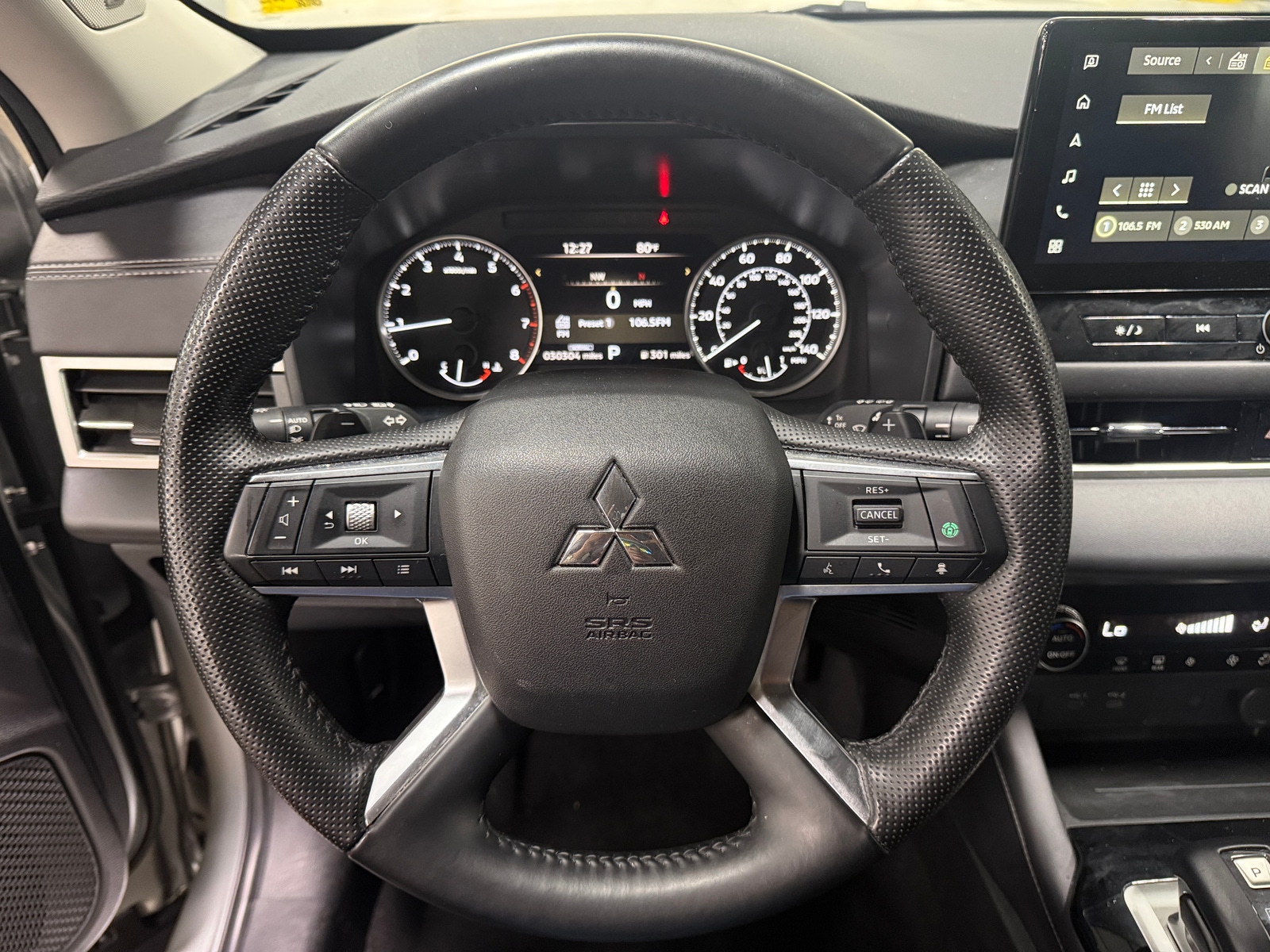 Thumbnail: 2025 Mitsubishi Outlander - 4