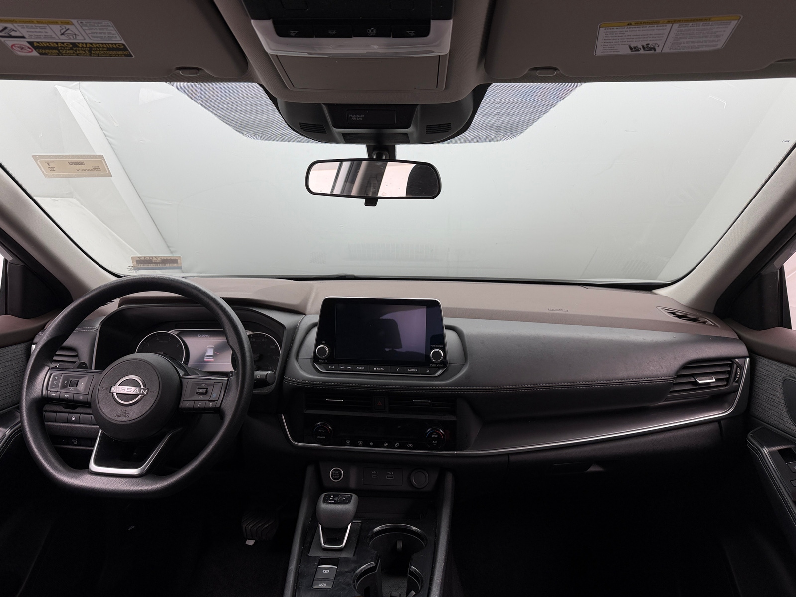 Thumbnail: 2023 Nissan Rogue - 3