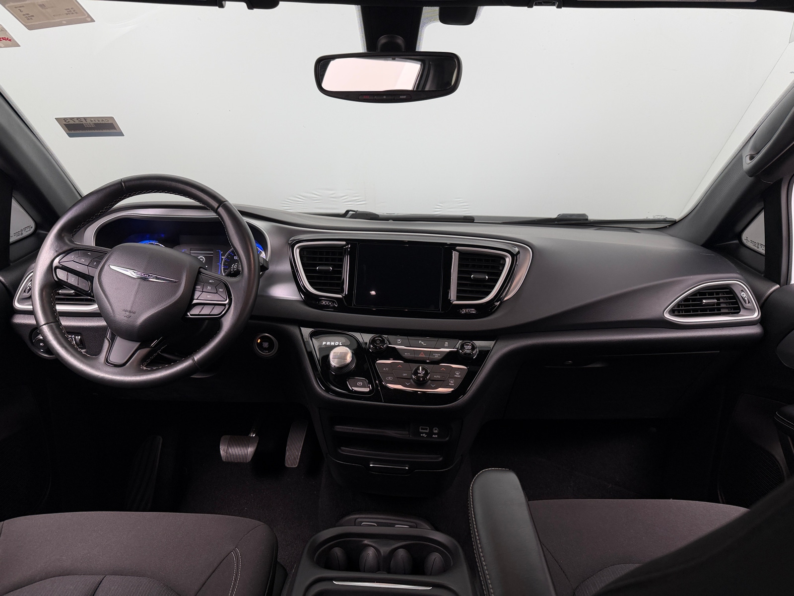 Thumbnail: 2020 Chrysler Pacifica - 3