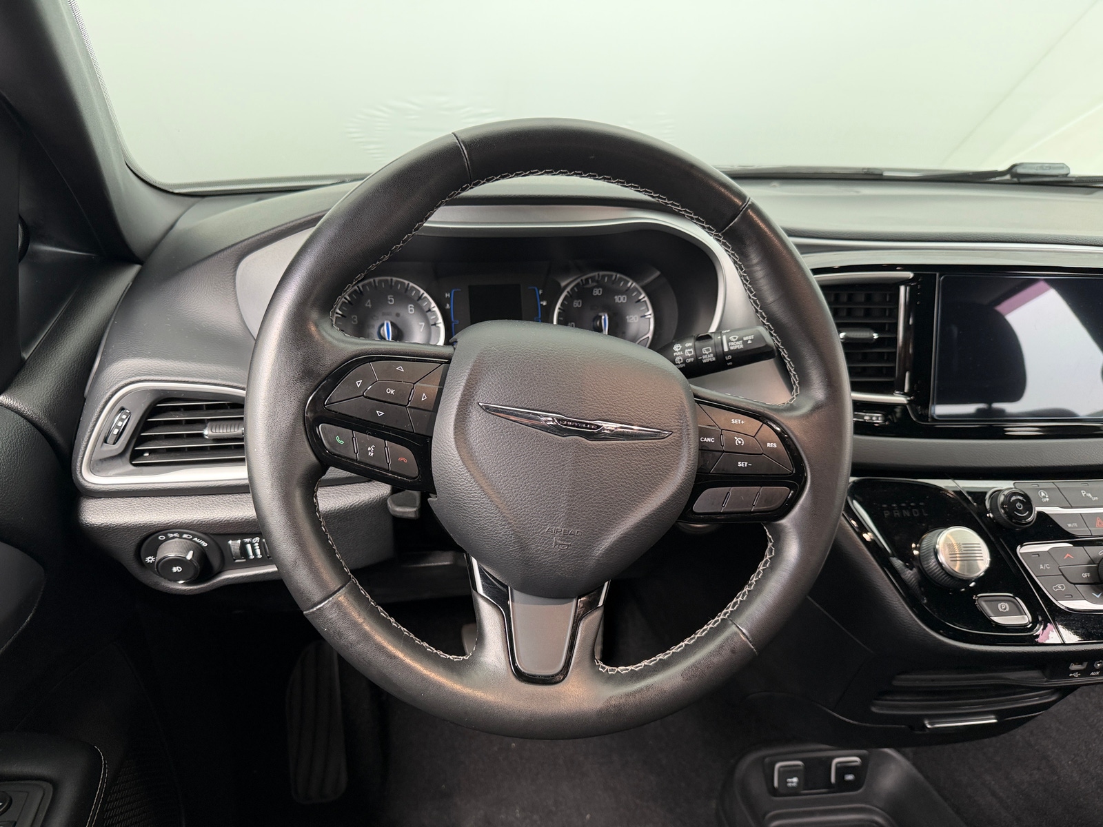 Thumbnail: 2020 Chrysler Pacifica - 5