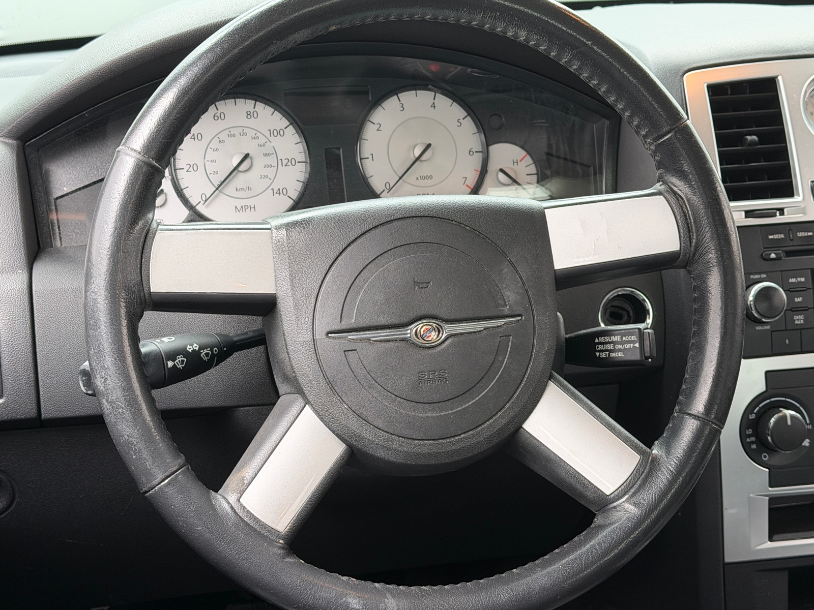 Thumbnail: 2010 Chrysler 300 - 5