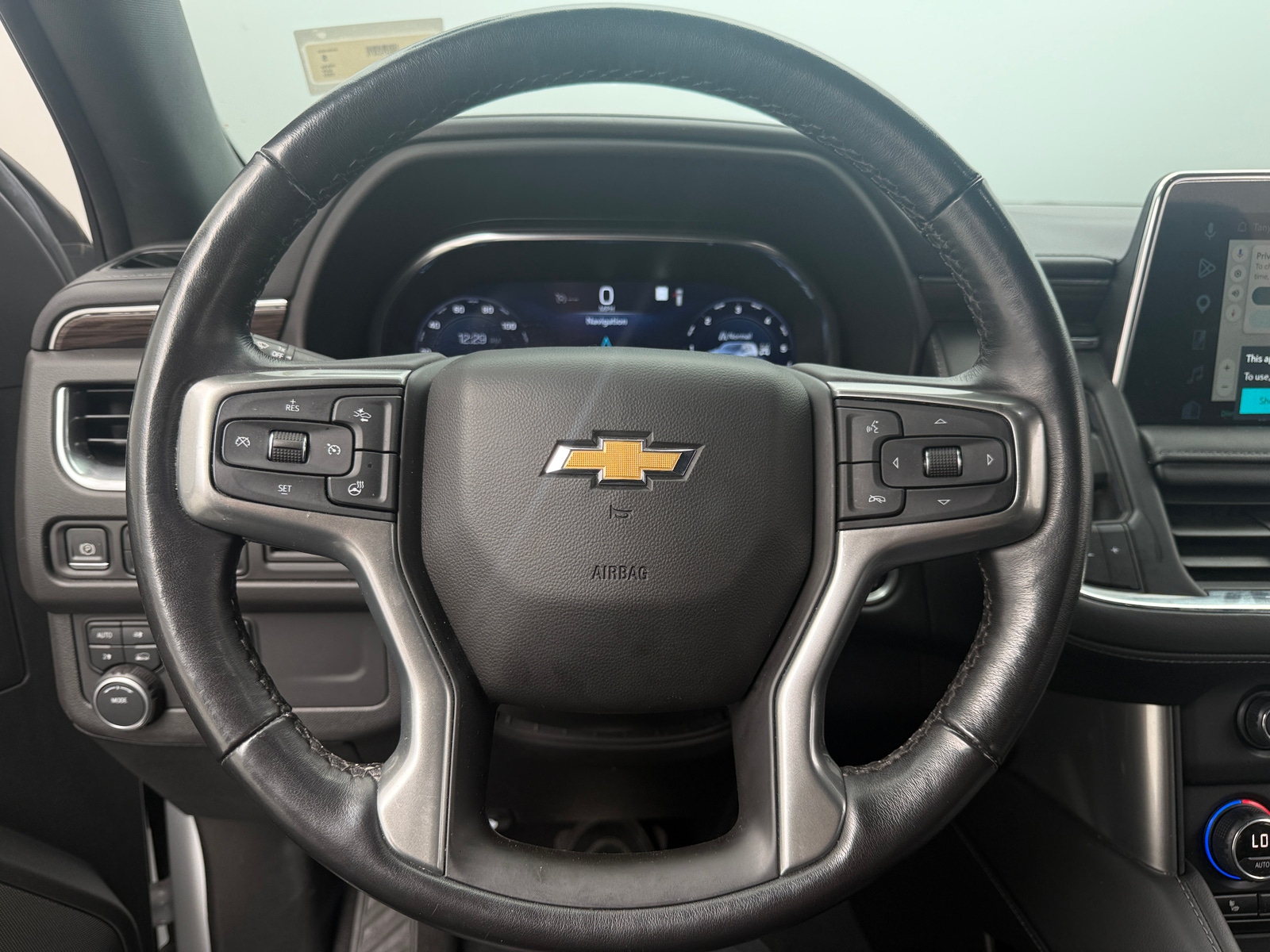 Thumbnail: 2022 Chevrolet Suburban - 5