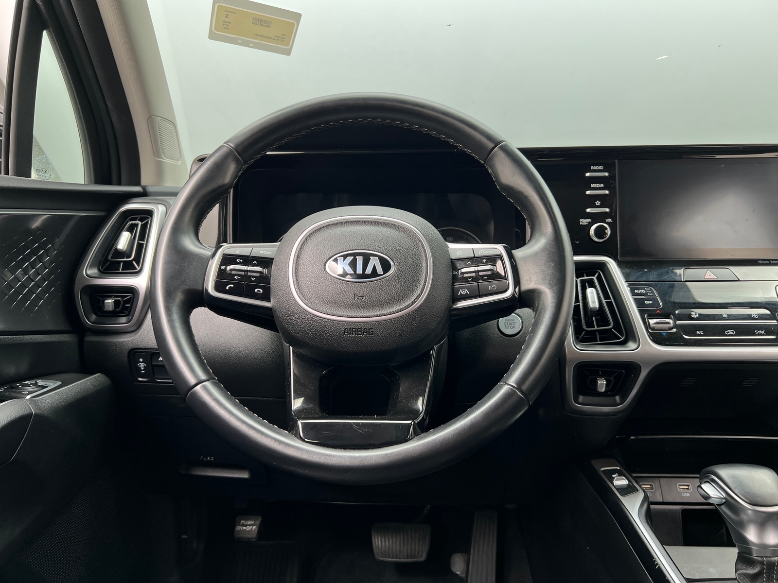Thumbnail: 2021 Kia Sorento - 4