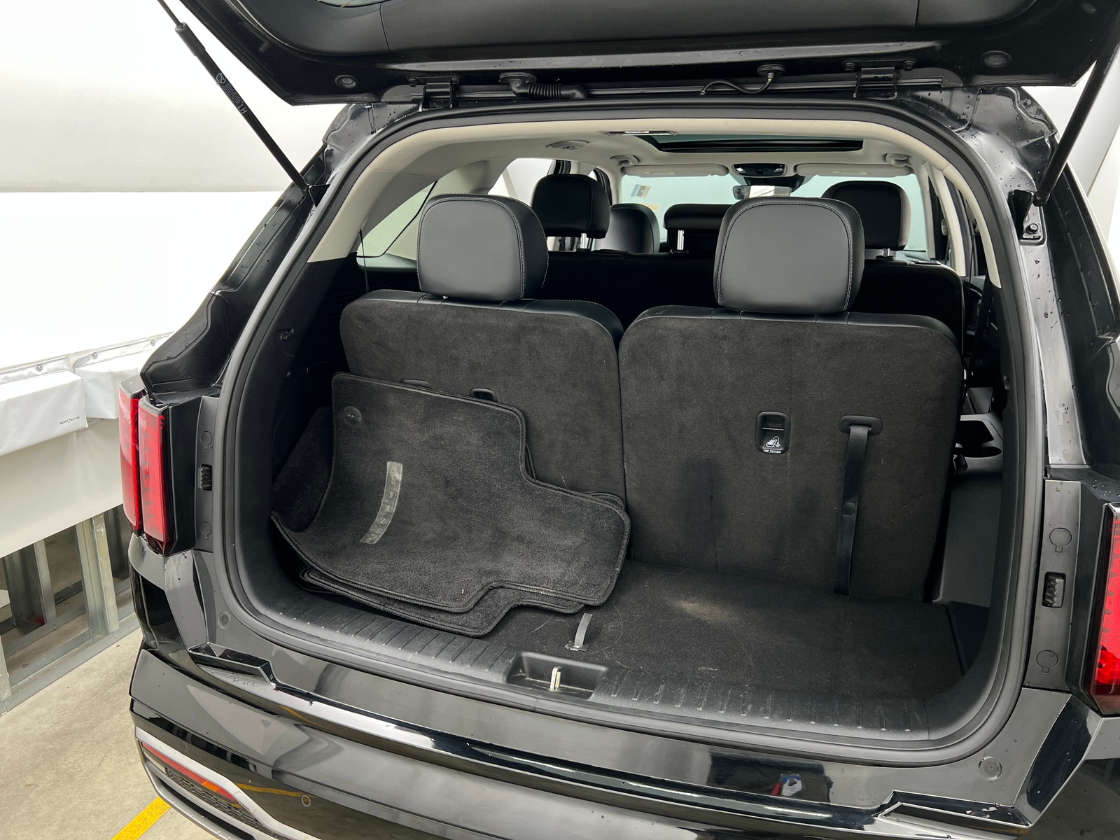 Thumbnail: 2021 Kia Sorento - 6