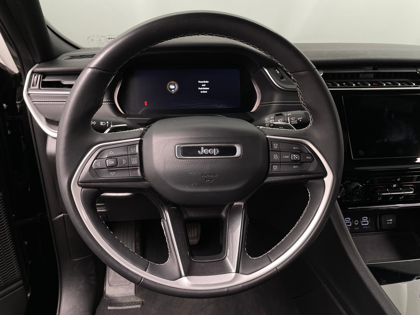 Thumbnail: 2023 Jeep Grand Cherokee - 4