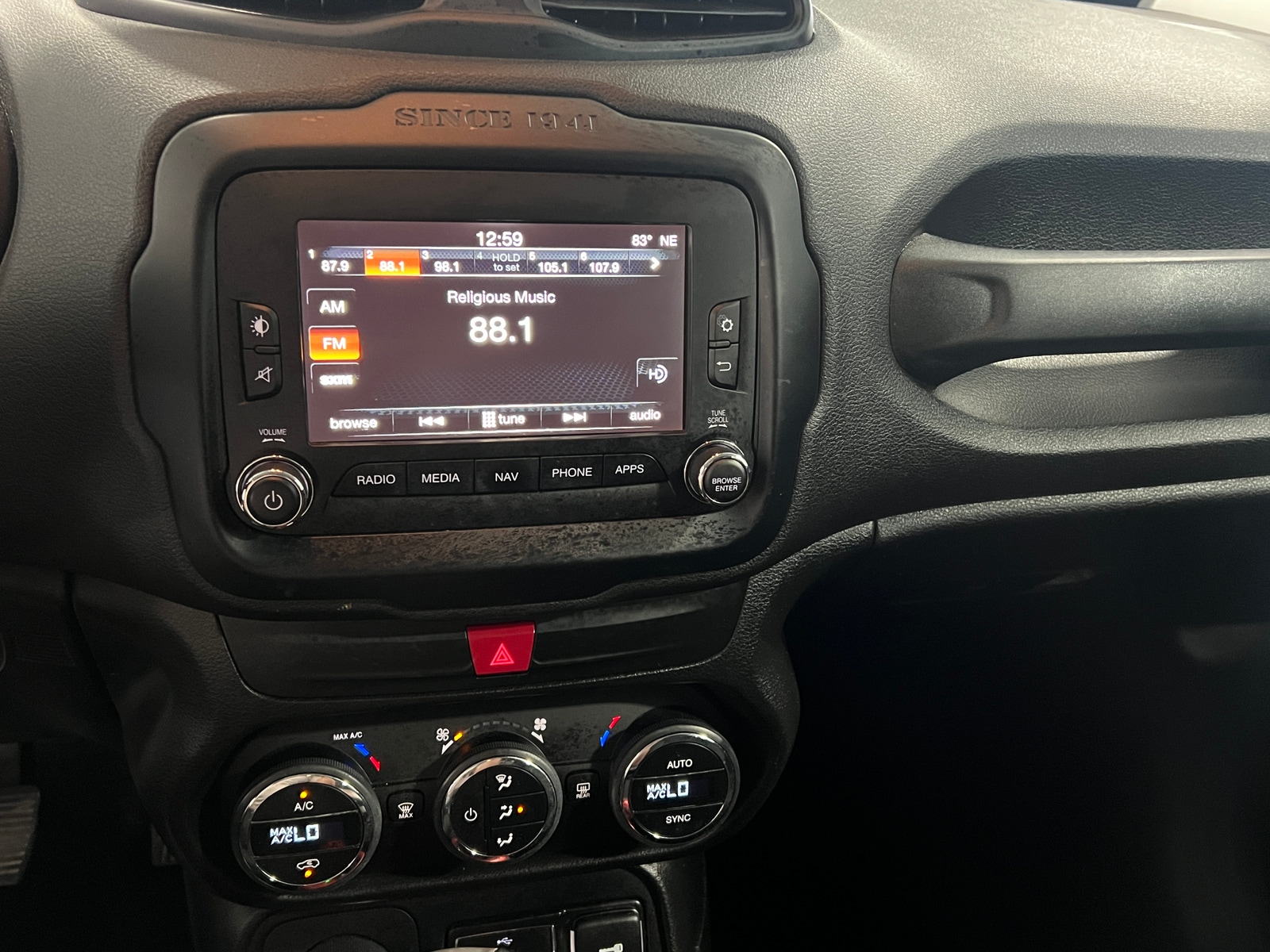 Thumbnail: 2016 Jeep Renegade - 4
