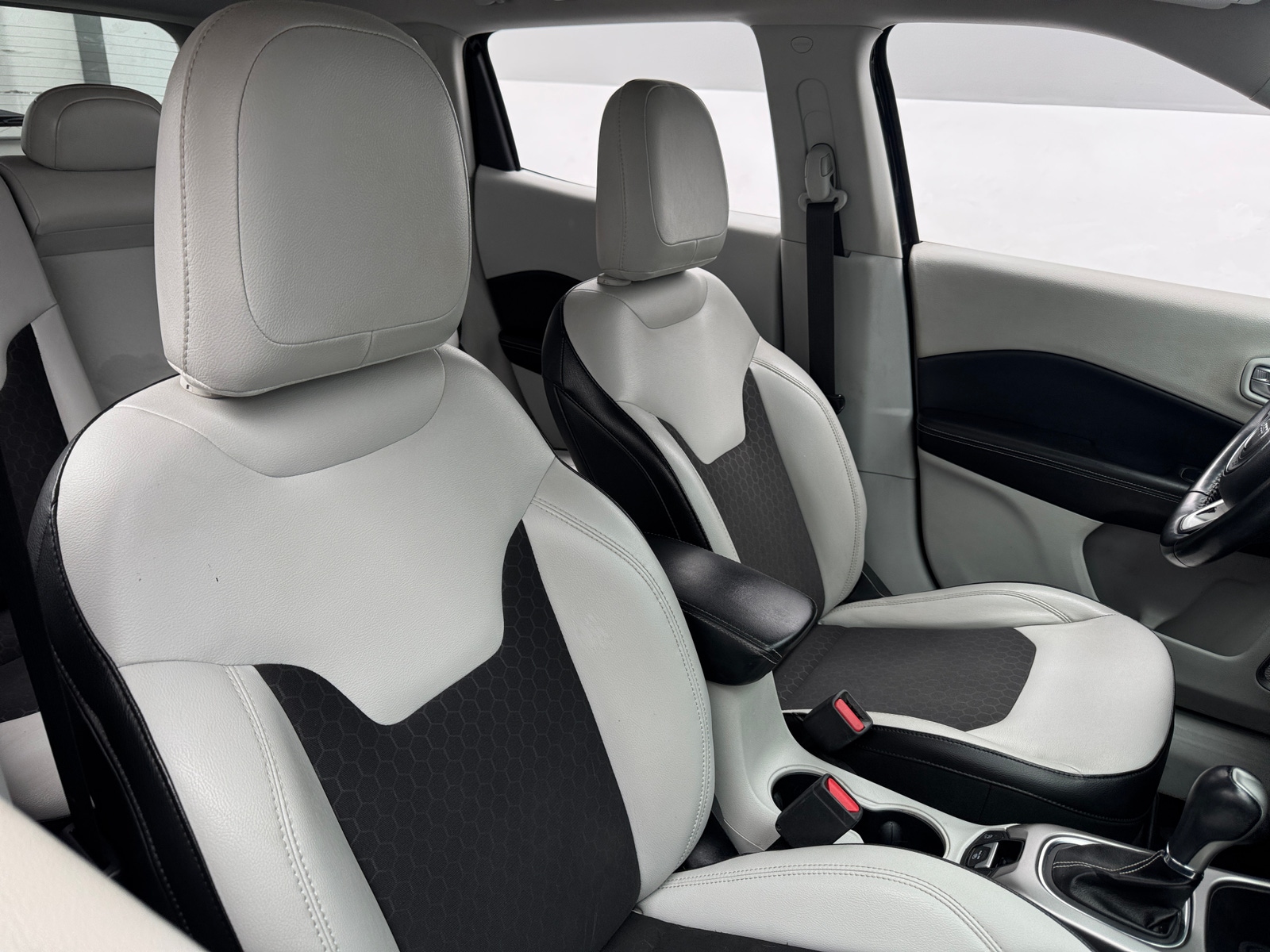 Thumbnail: 2018 Jeep Compass - 2
