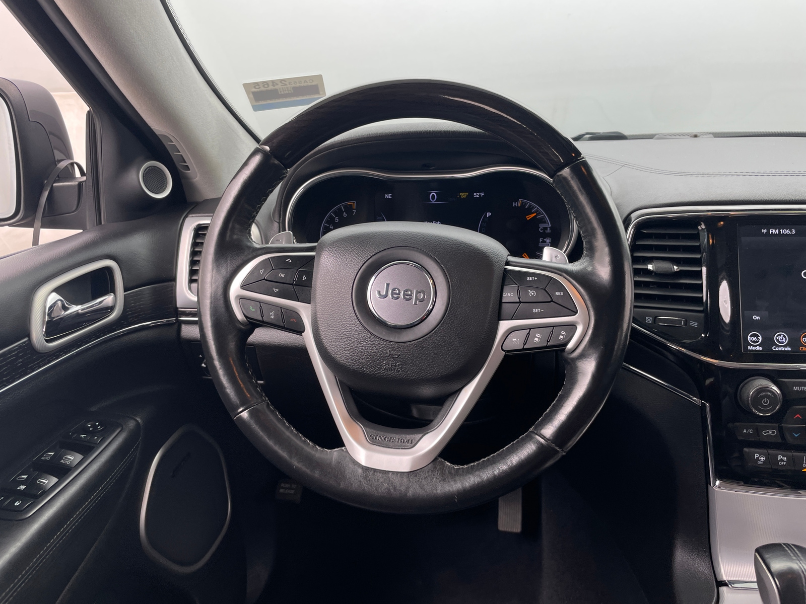 Thumbnail: 2020 Jeep Grand Cherokee - 4