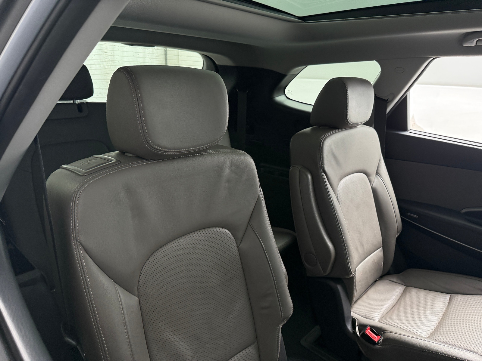 Thumbnail: 2017 Hyundai Santa Fe - 5