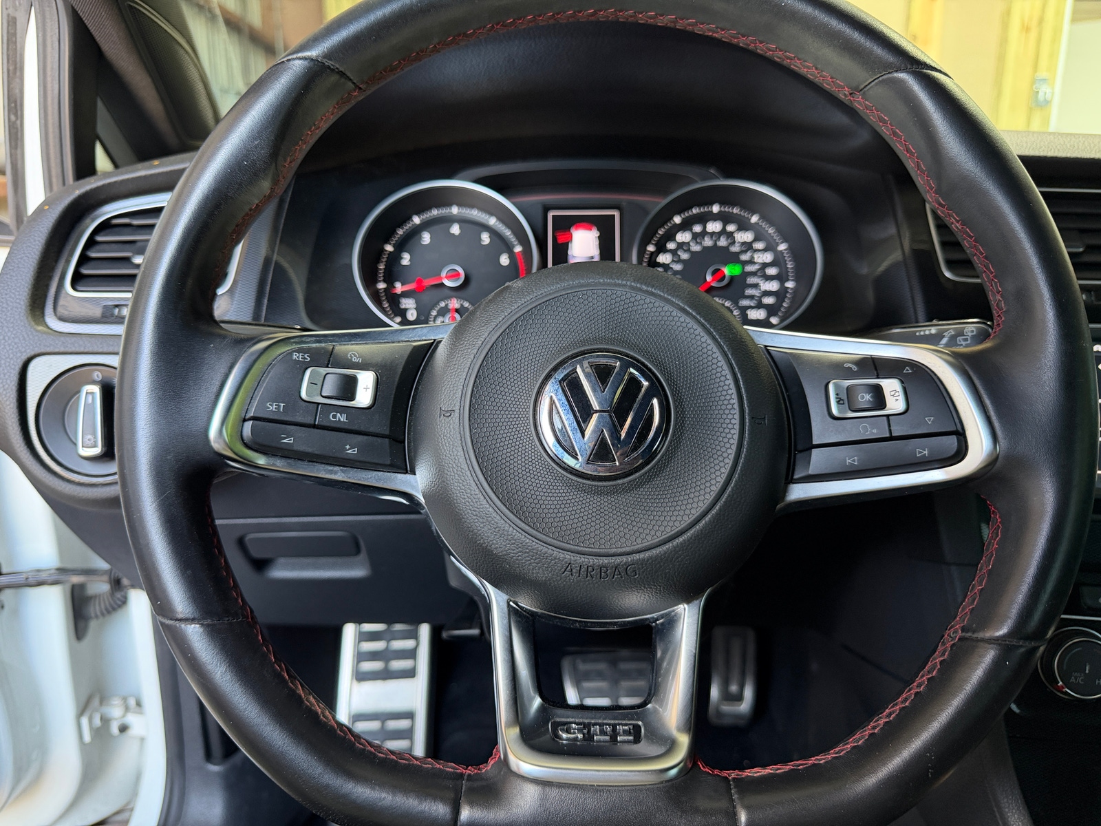 Thumbnail: 2017 Volkswagen Golf - 5