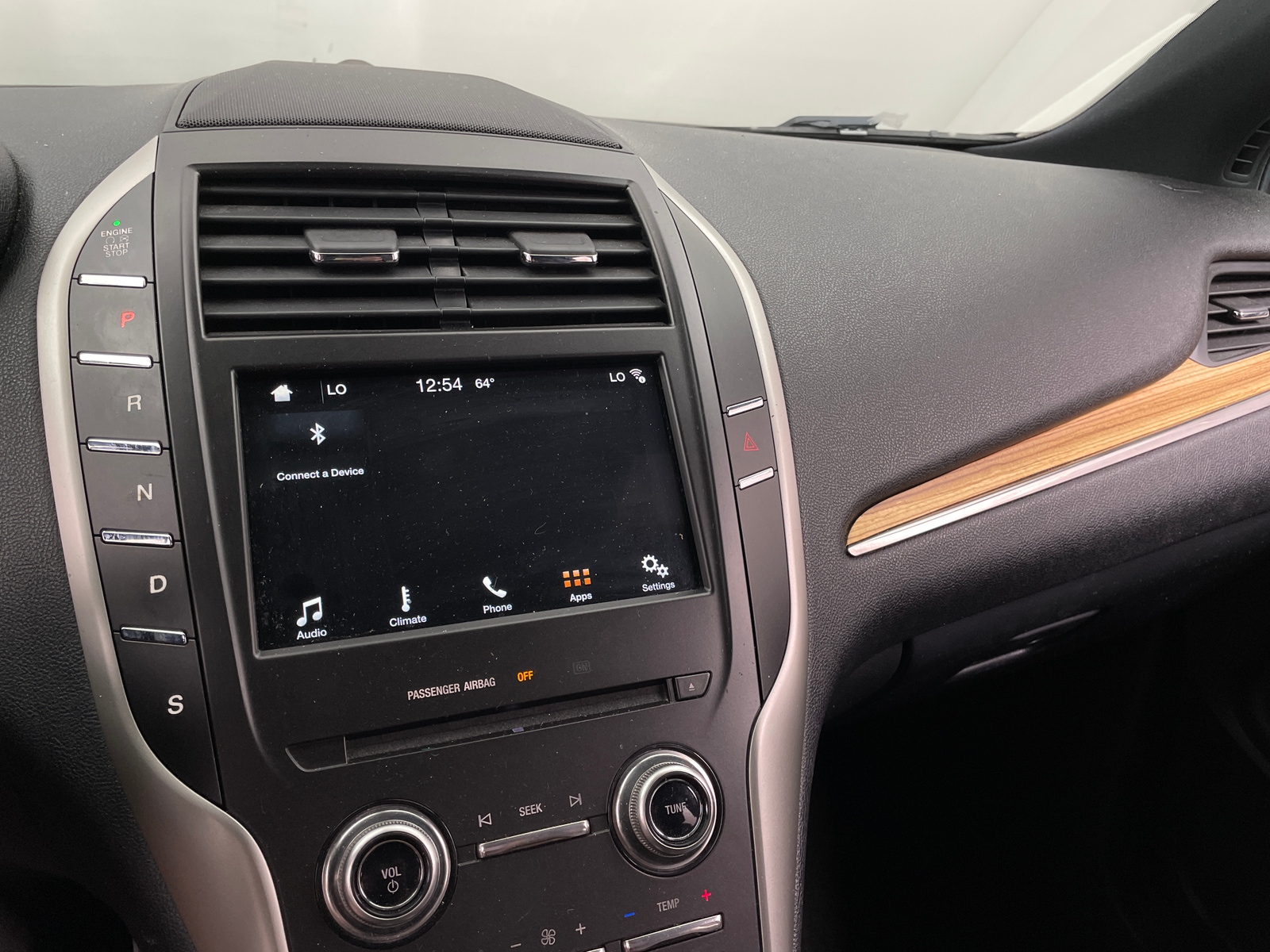 Thumbnail: 2016 Lincoln MKC - 3