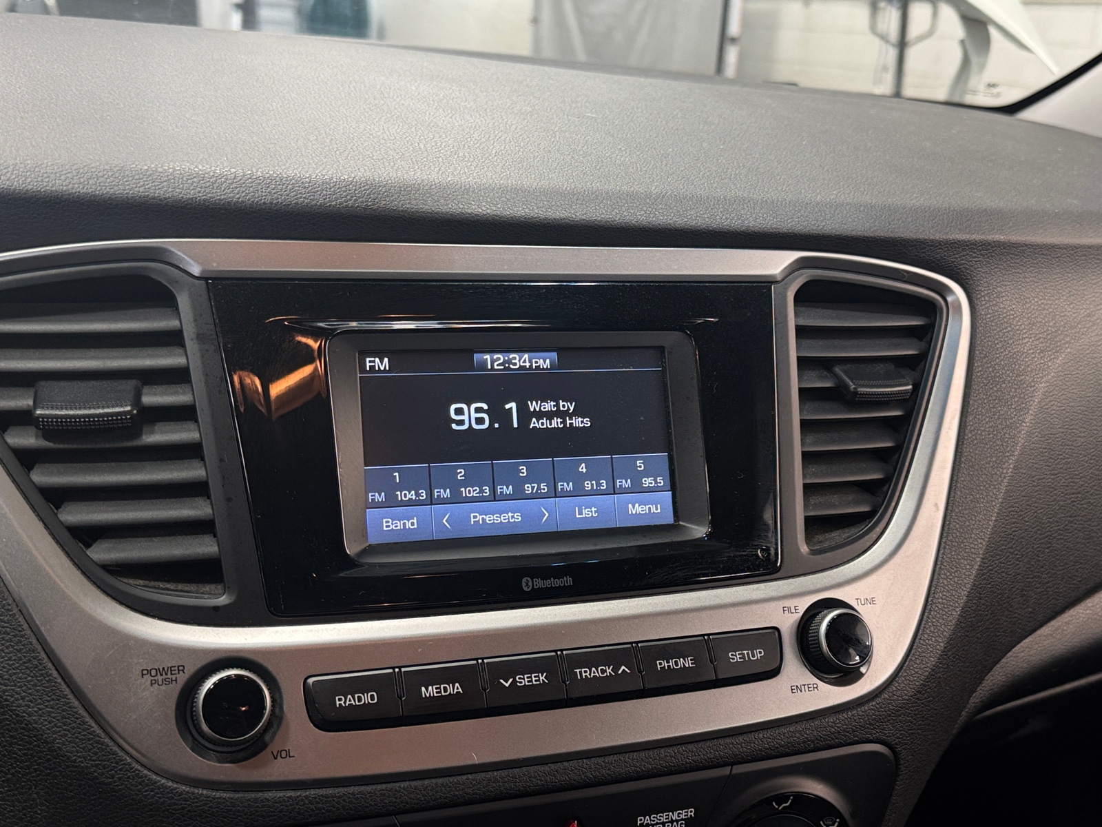 Thumbnail: 2018 Hyundai Accent - 4
