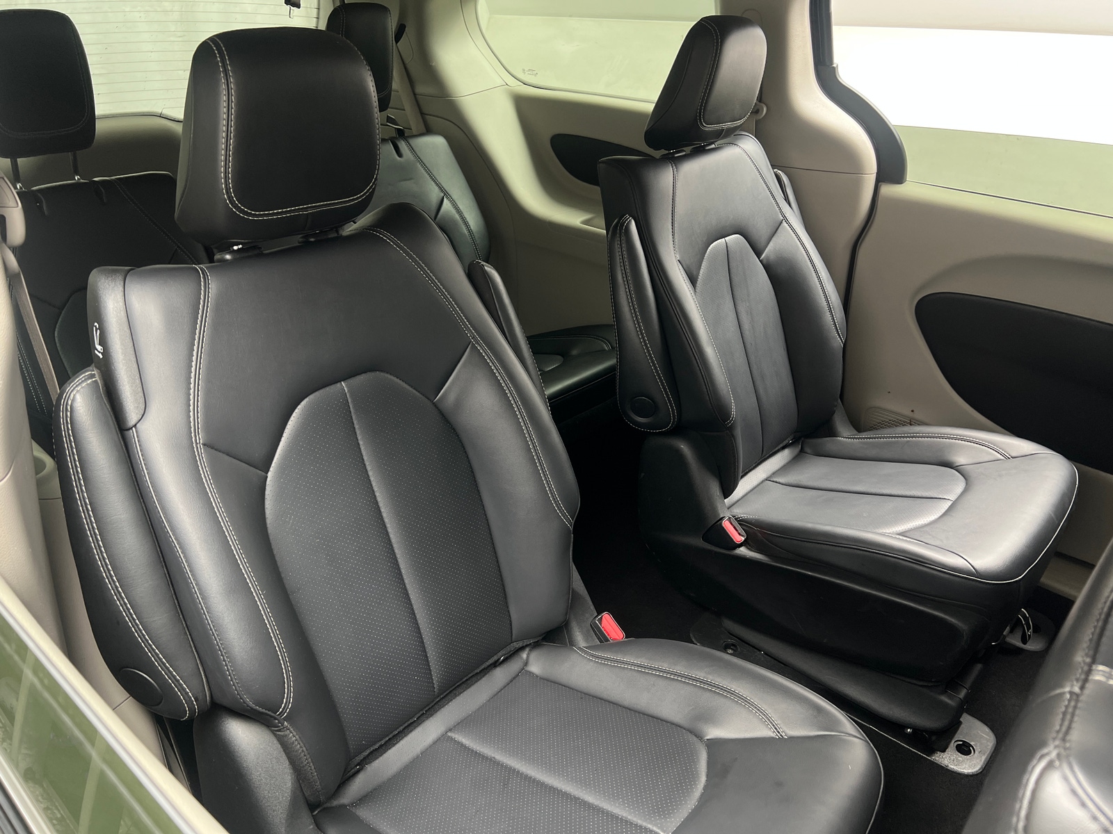 Thumbnail: 2024 Chrysler Pacifica - 5