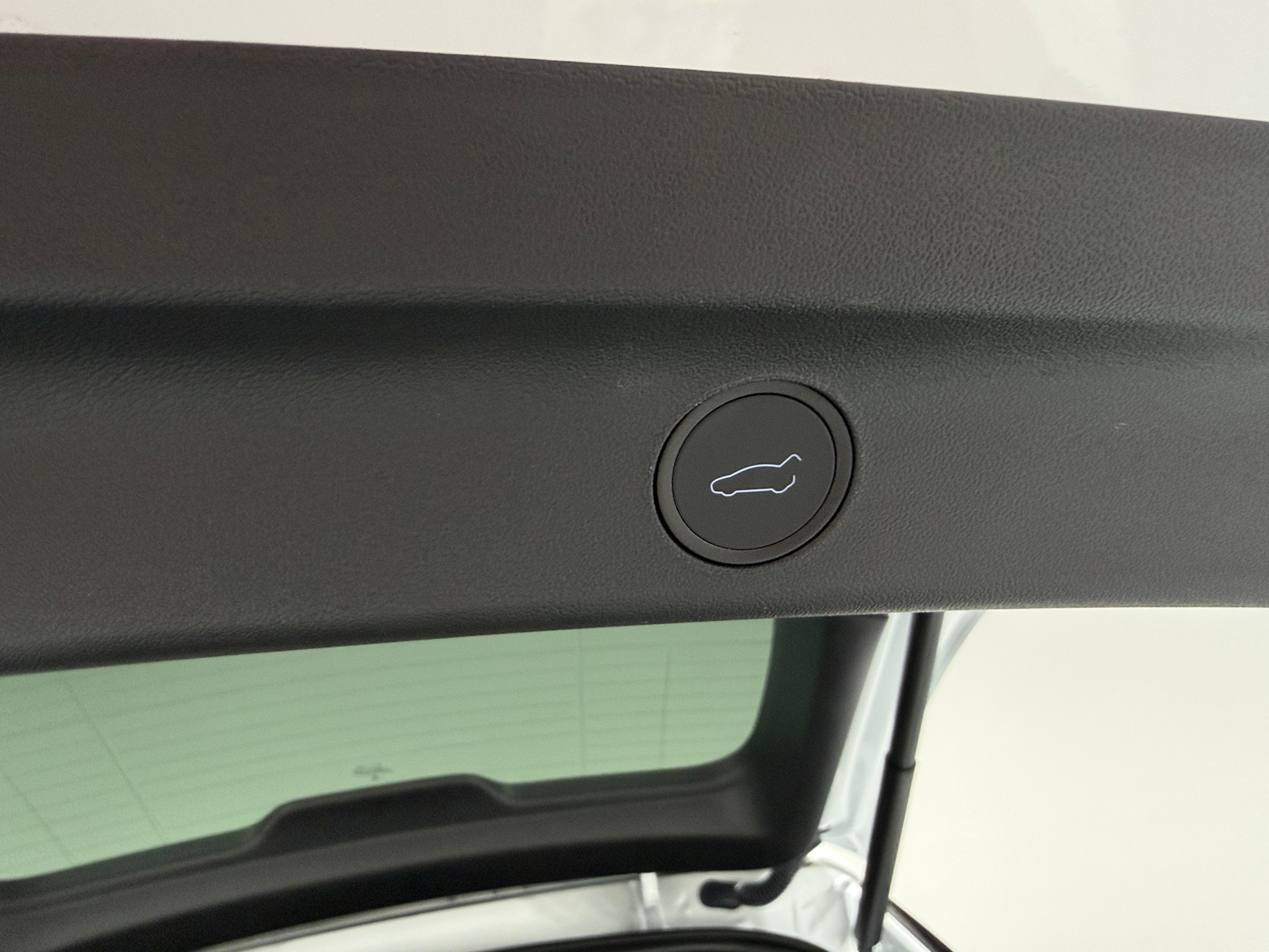 Used 2022 Tesla Model Y Long Range with VIN 7SAYGDEE4NF558181 for sale in Pewaukee, WI