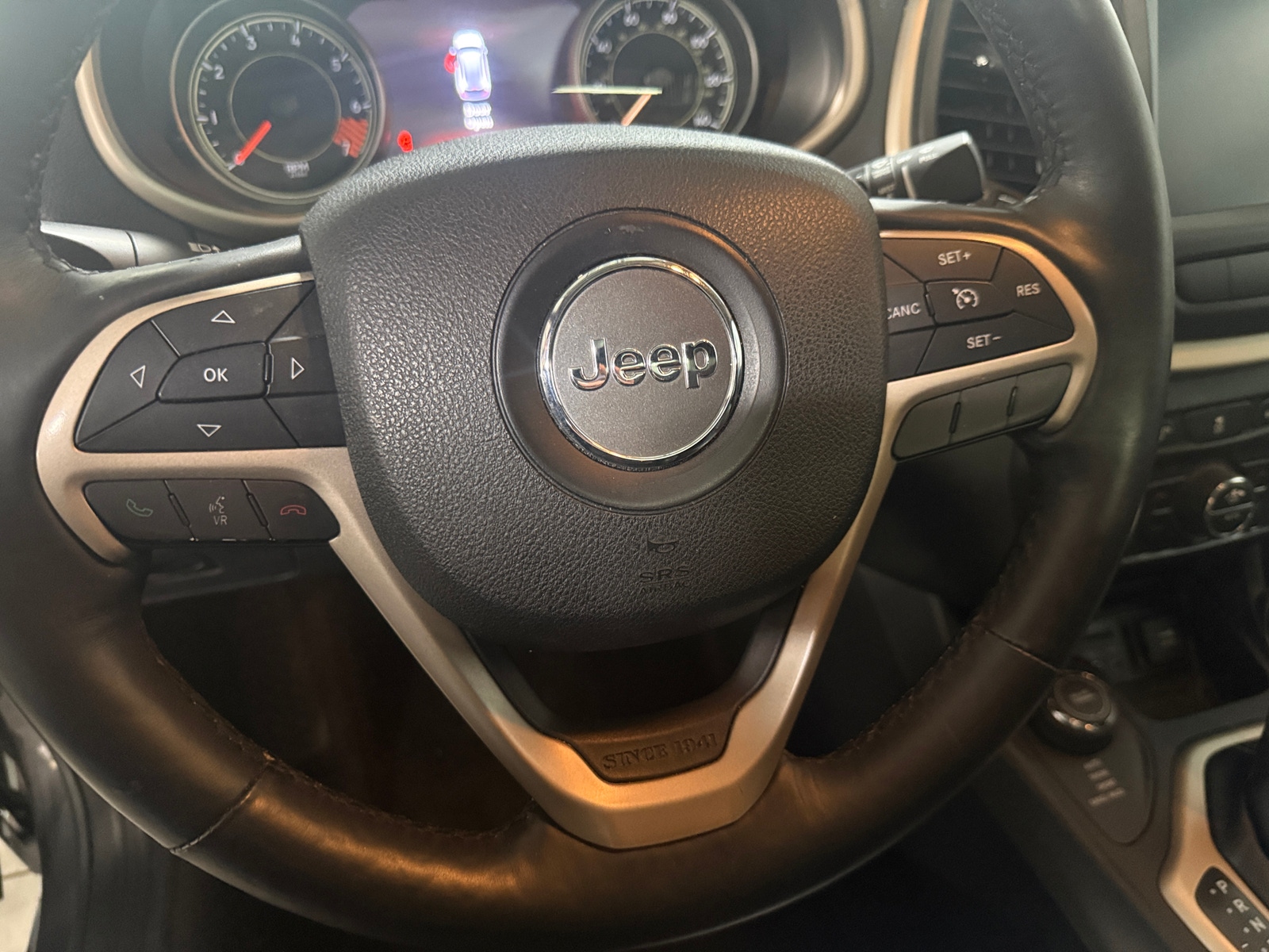 Thumbnail: 2015 Jeep Cherokee - 4