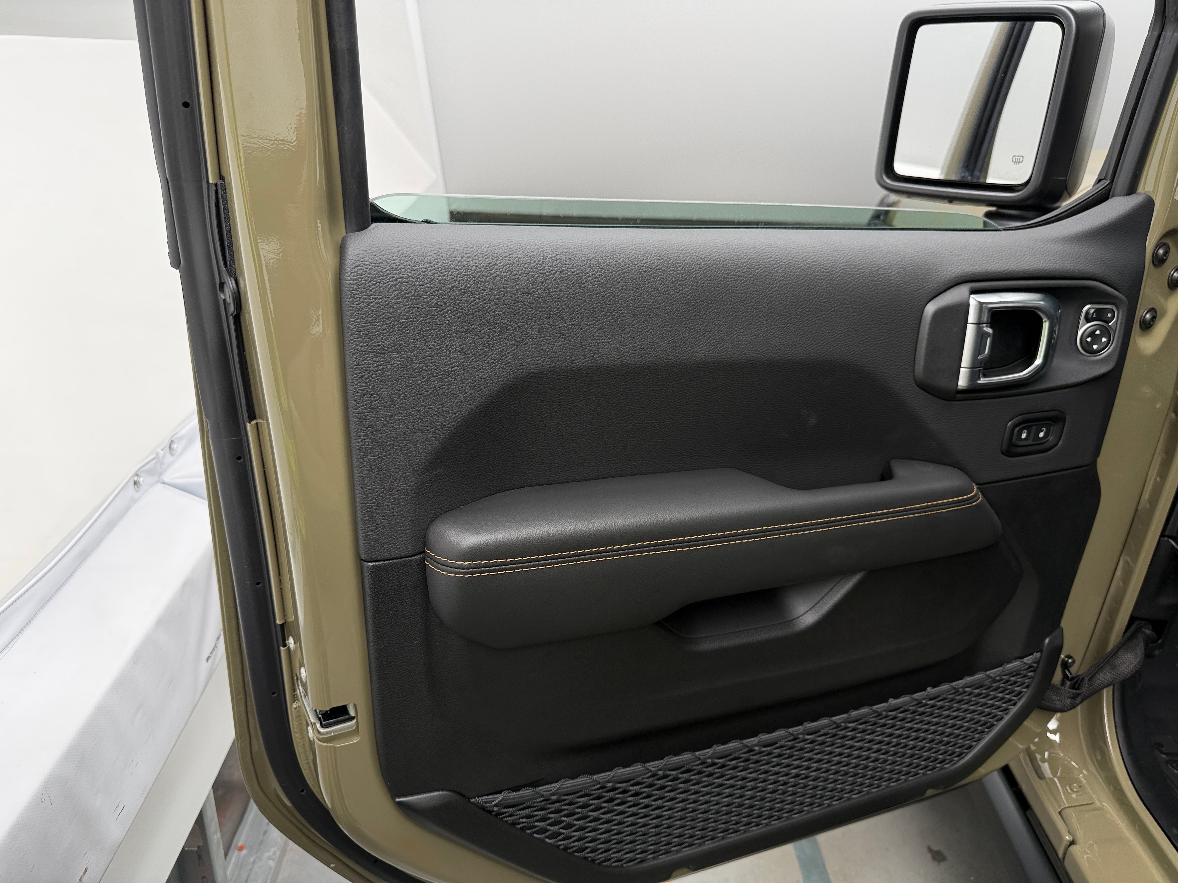 2026 Jeep Gladiator Willys 41 - Photo 9