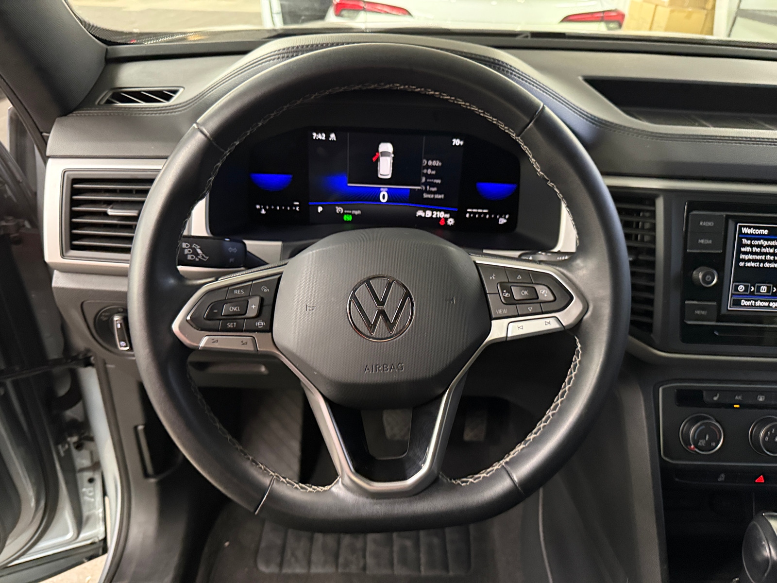 Thumbnail: 2023 Volkswagen Atlas - 4