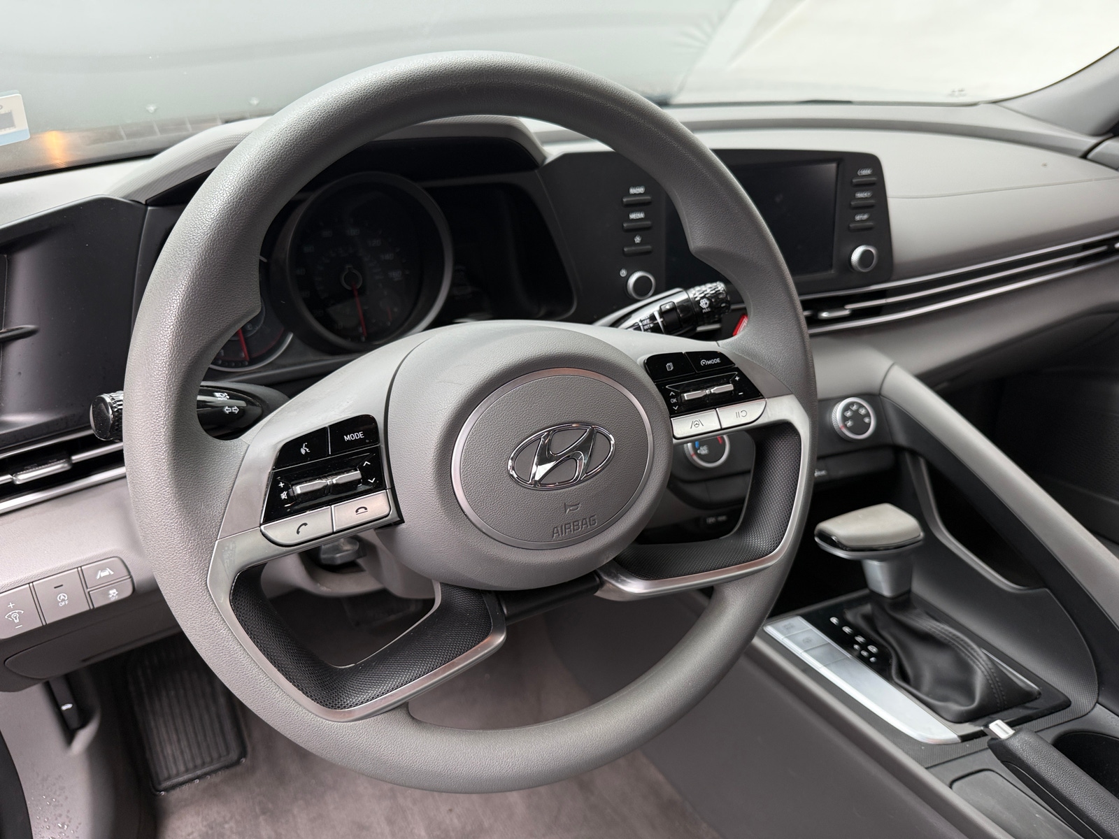 Thumbnail: 2022 Hyundai Elantra - 5