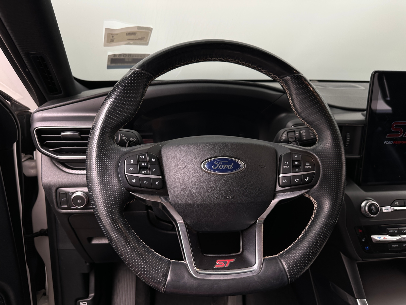 Thumbnail: 2020 Ford Explorer - 4