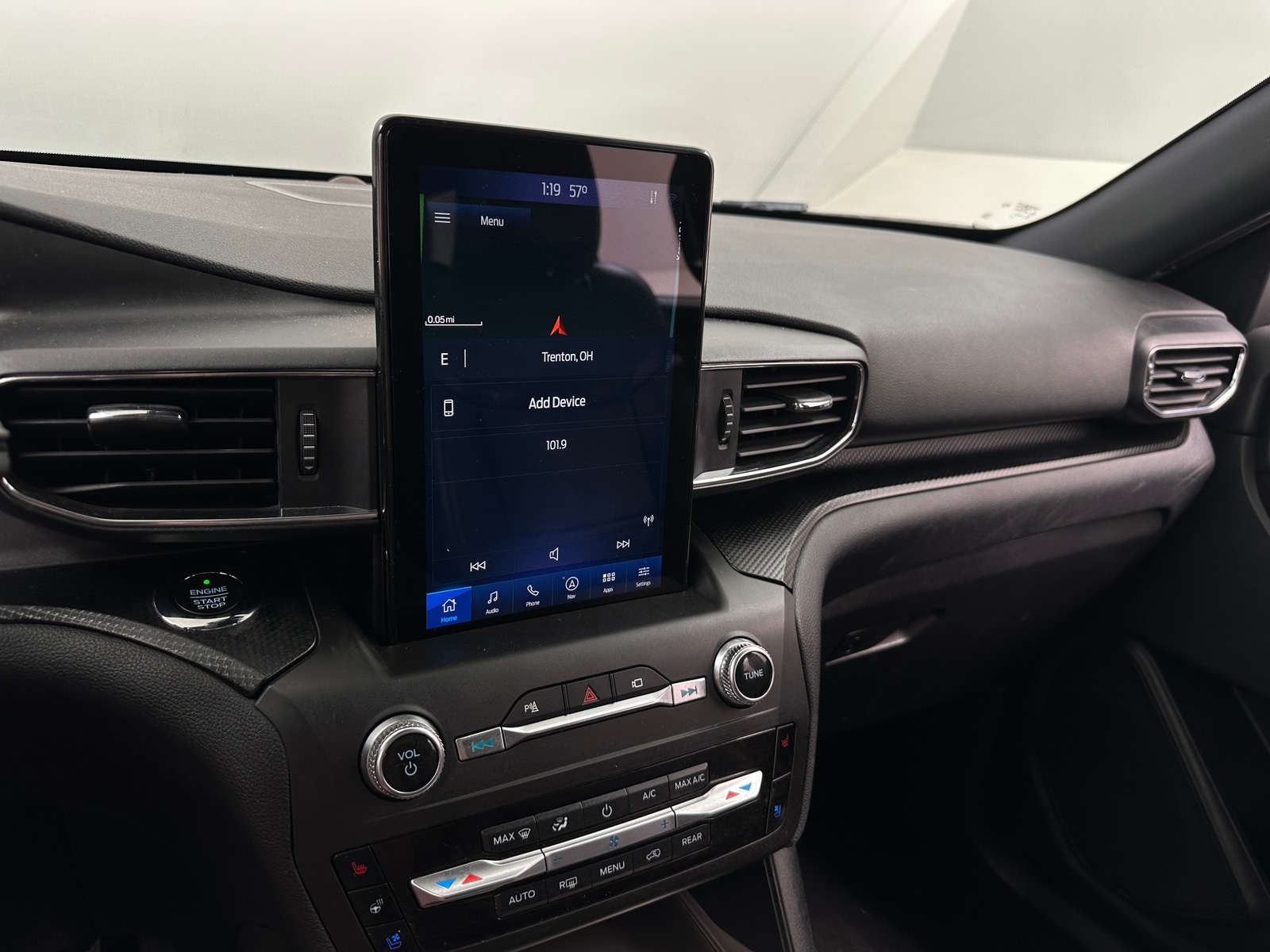 Thumbnail: 2020 Ford Explorer - 3