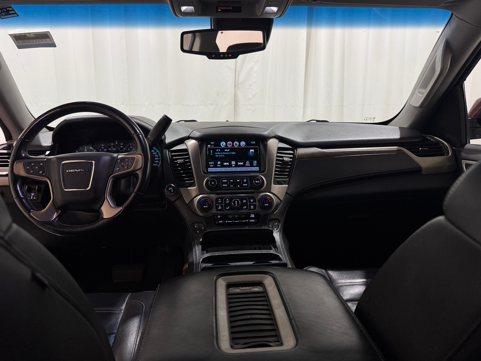 Thumbnail: 2019 GMC Yukon XL - 2