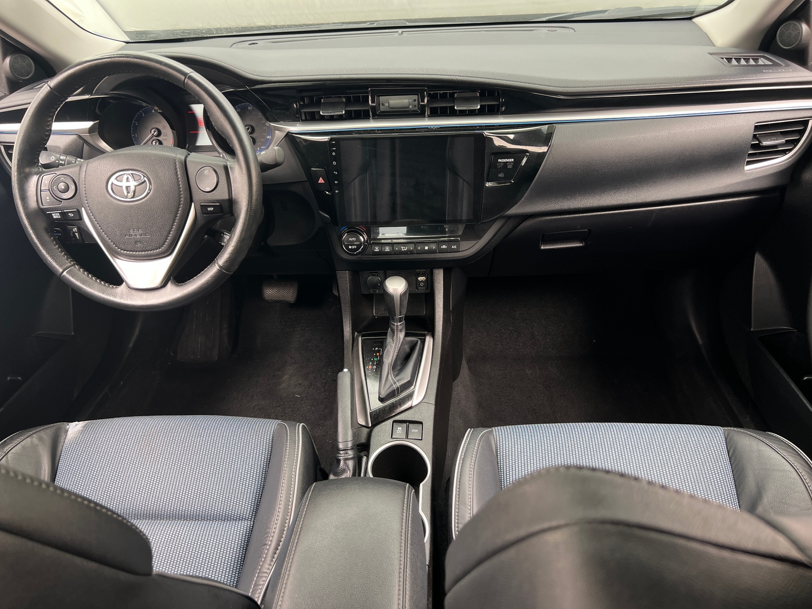 Thumbnail: 2014 Toyota Corolla - 2