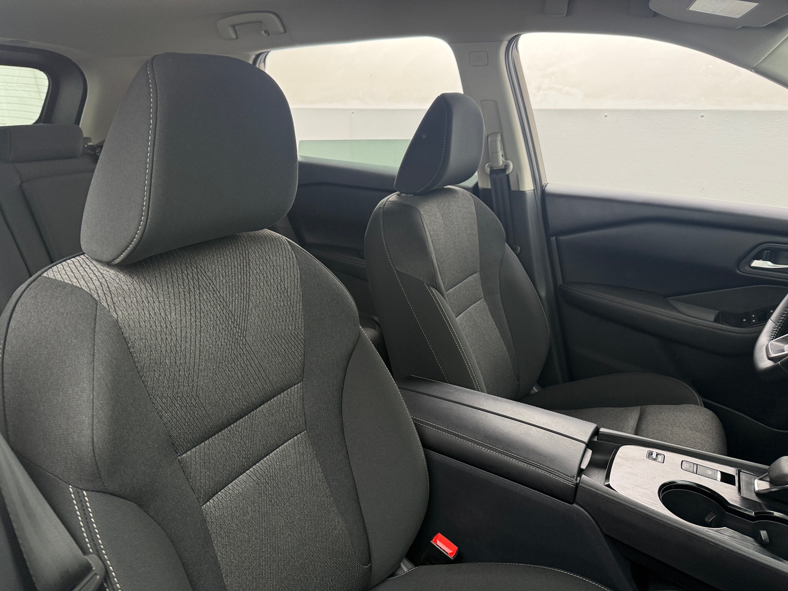 Thumbnail: 2025 Nissan Rogue - 2
