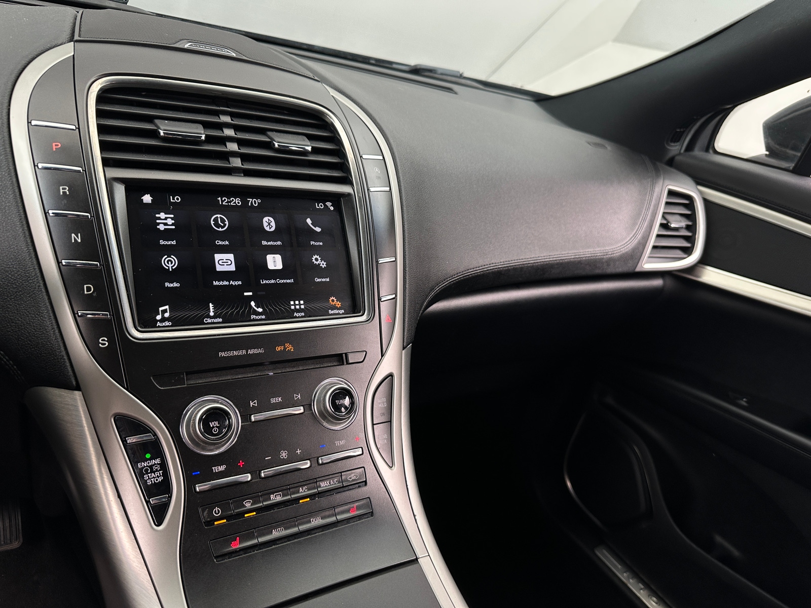 Thumbnail: 2019 Lincoln Nautilus - 3