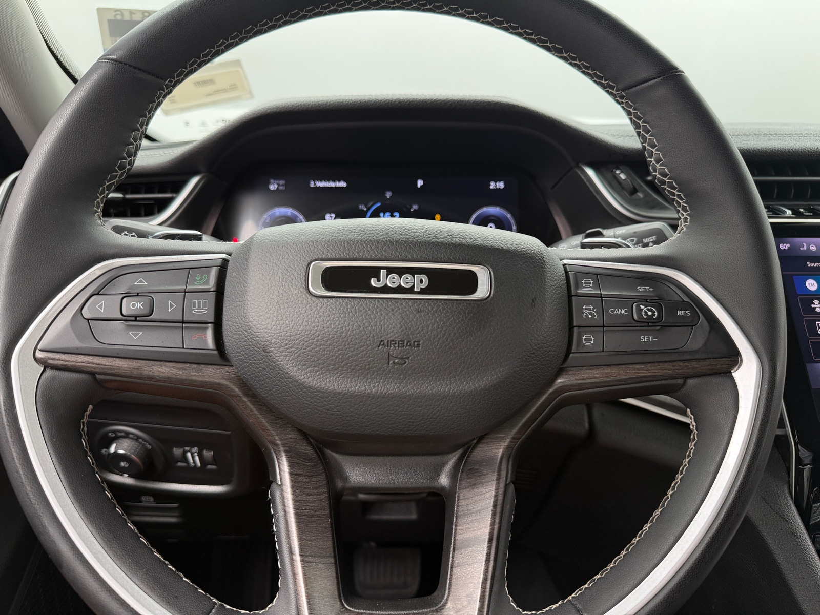 Thumbnail: 2023 Jeep Grand Cherokee - 4