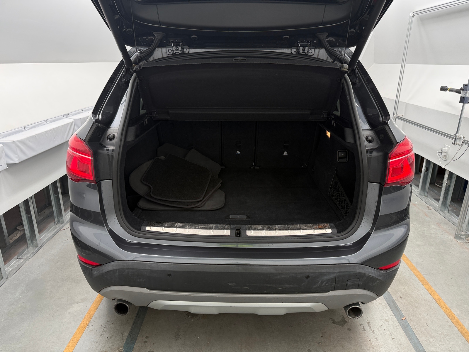 Thumbnail: 2017 BMW X1 - 6