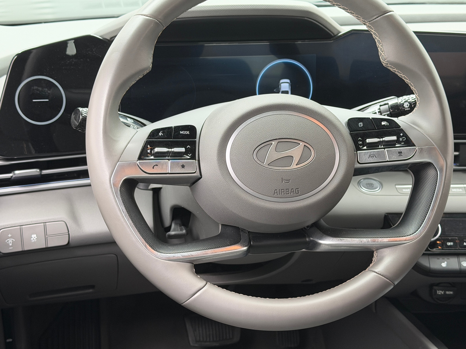 Thumbnail: 2025 Hyundai Elantra - 5