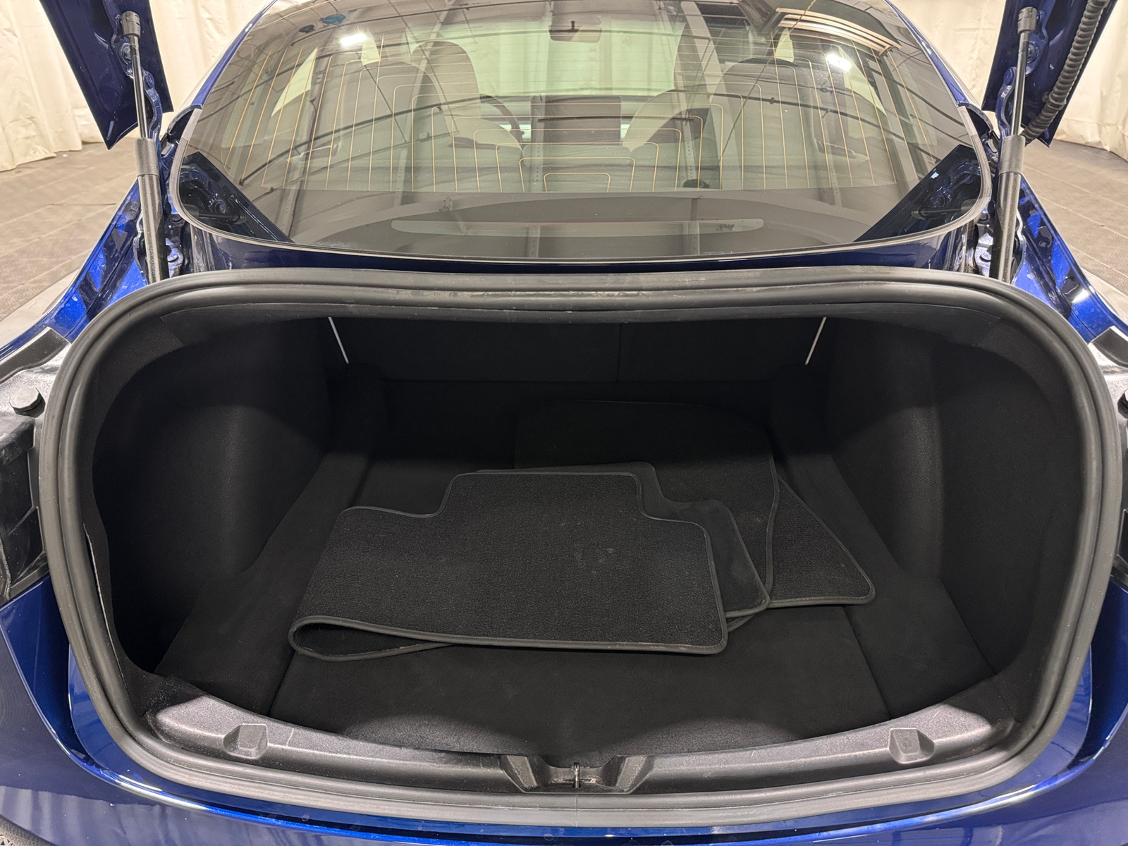 Thumbnail: 2018 Tesla Model 3 - 6