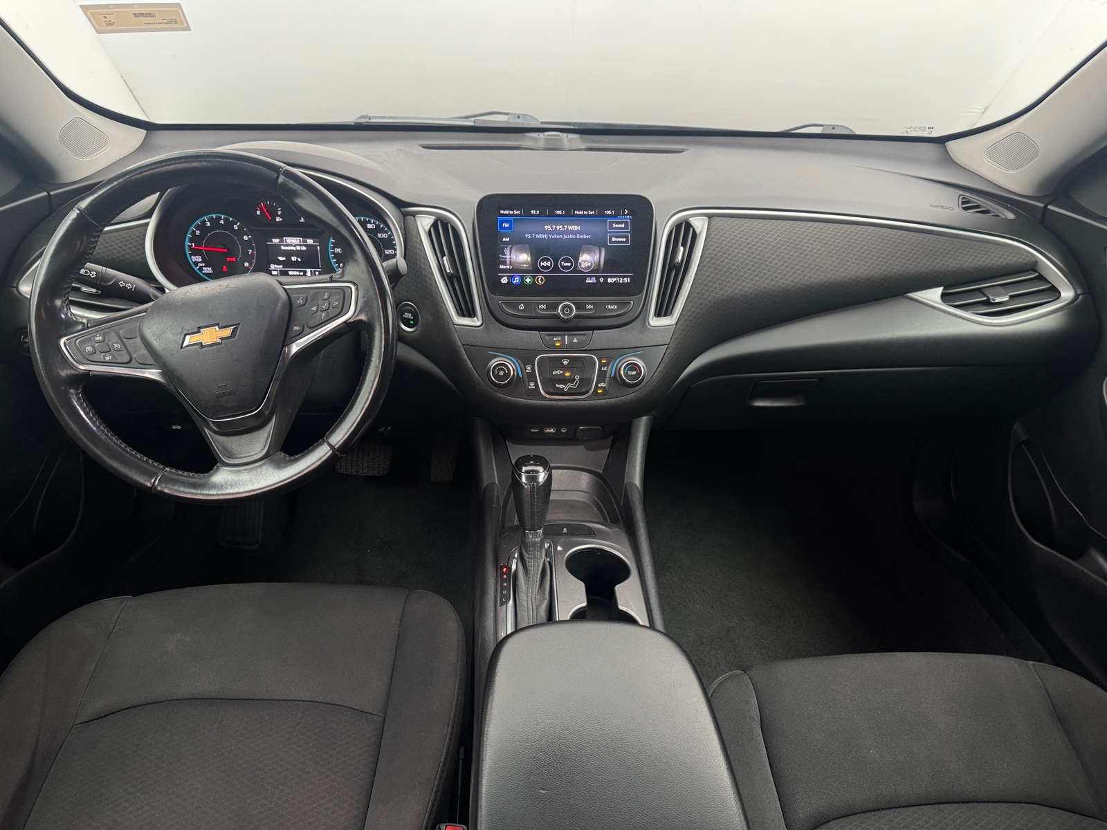 Thumbnail: 2020 Chevrolet Malibu - 3