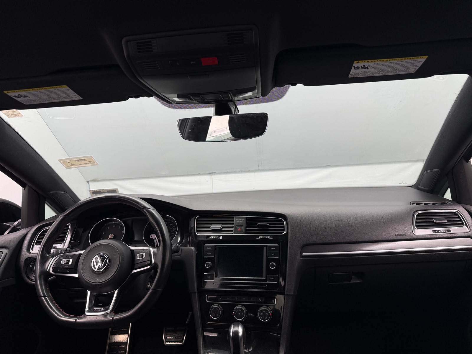 Thumbnail: 2021 Volkswagen Golf - 3