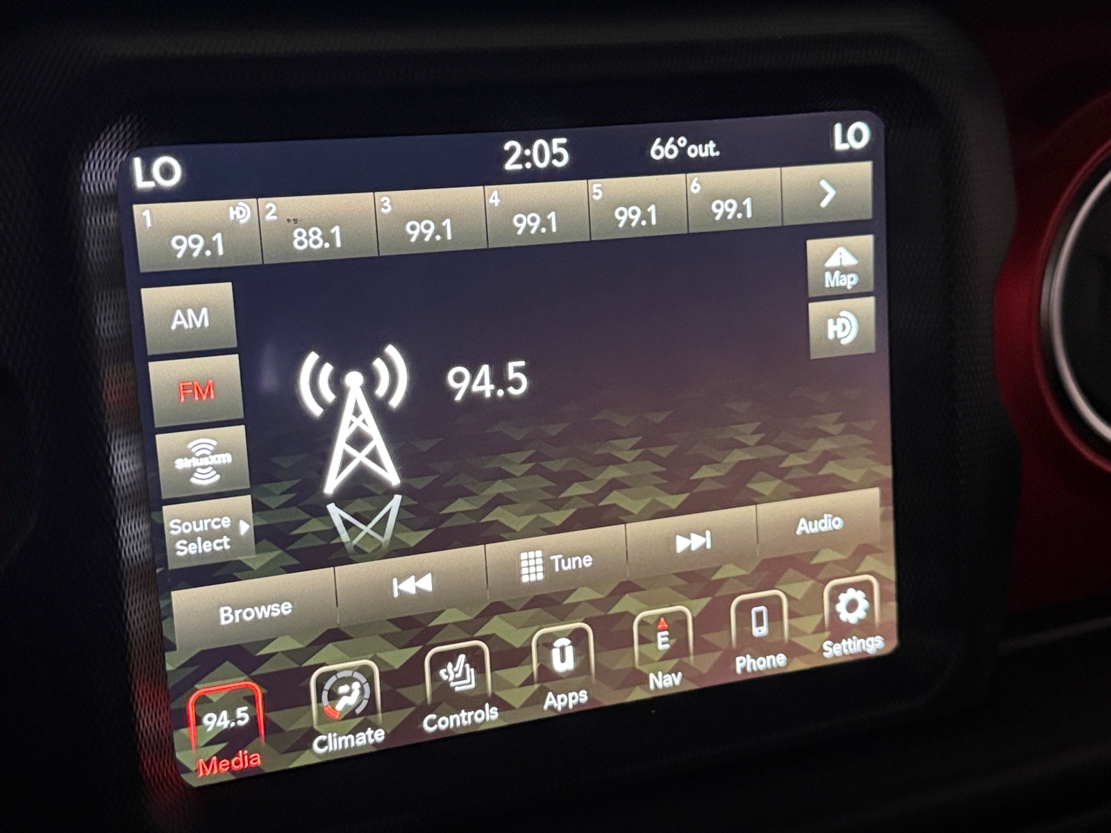 Thumbnail: 2021 Jeep Gladiator - 4