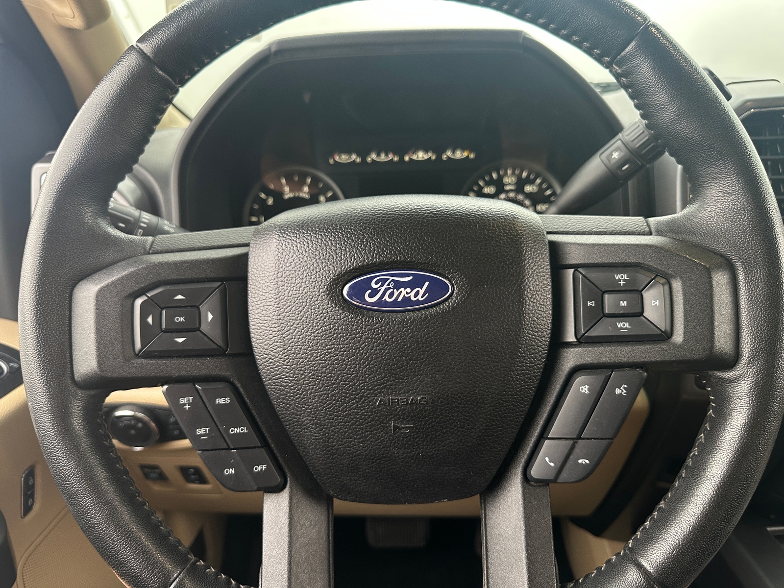 Thumbnail: 2018 Ford Econoline - 5