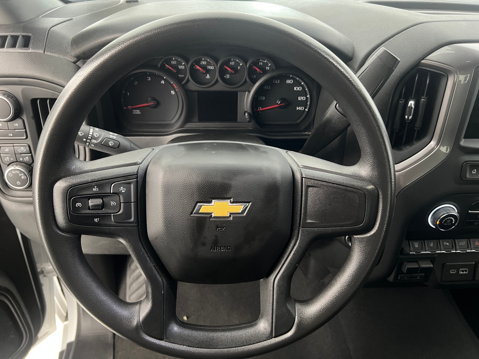 Thumbnail: 2024 Chevrolet Silverado 2500 - 5